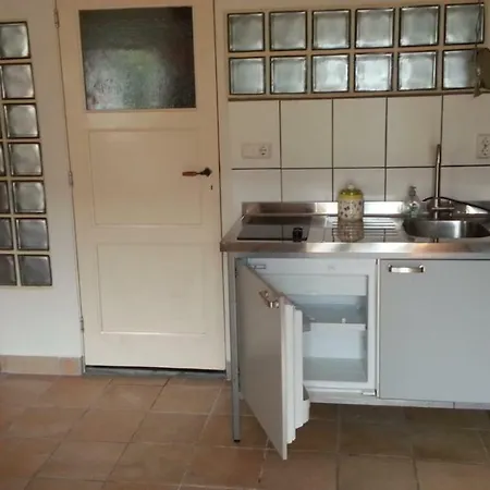 Studio-Appartement In Paardenstal Colijnsplaat Exterior photo